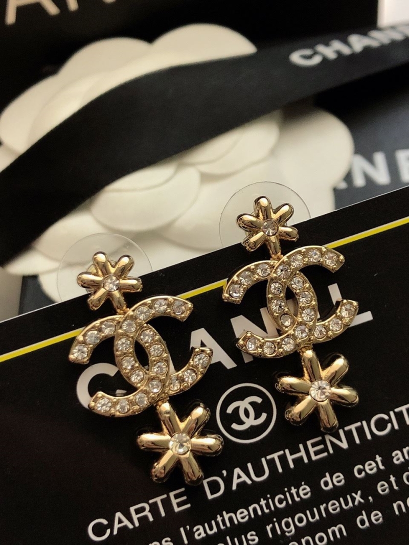 Ch**el earrings